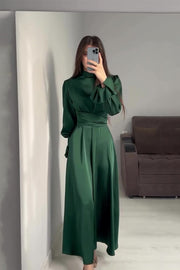 Smellmail™-Green dress with long sleeves and puff sleeves