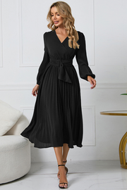 Smellmail™-Slim fit pleated belted V-neck dress