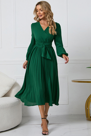 Smellmail™-Slim fit pleated belted V-neck dress